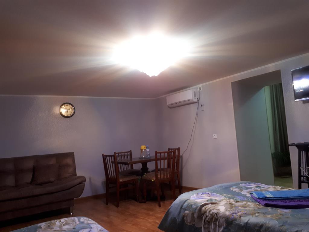 Apartment Nika Mari Tbilisi Eksteriør bilde